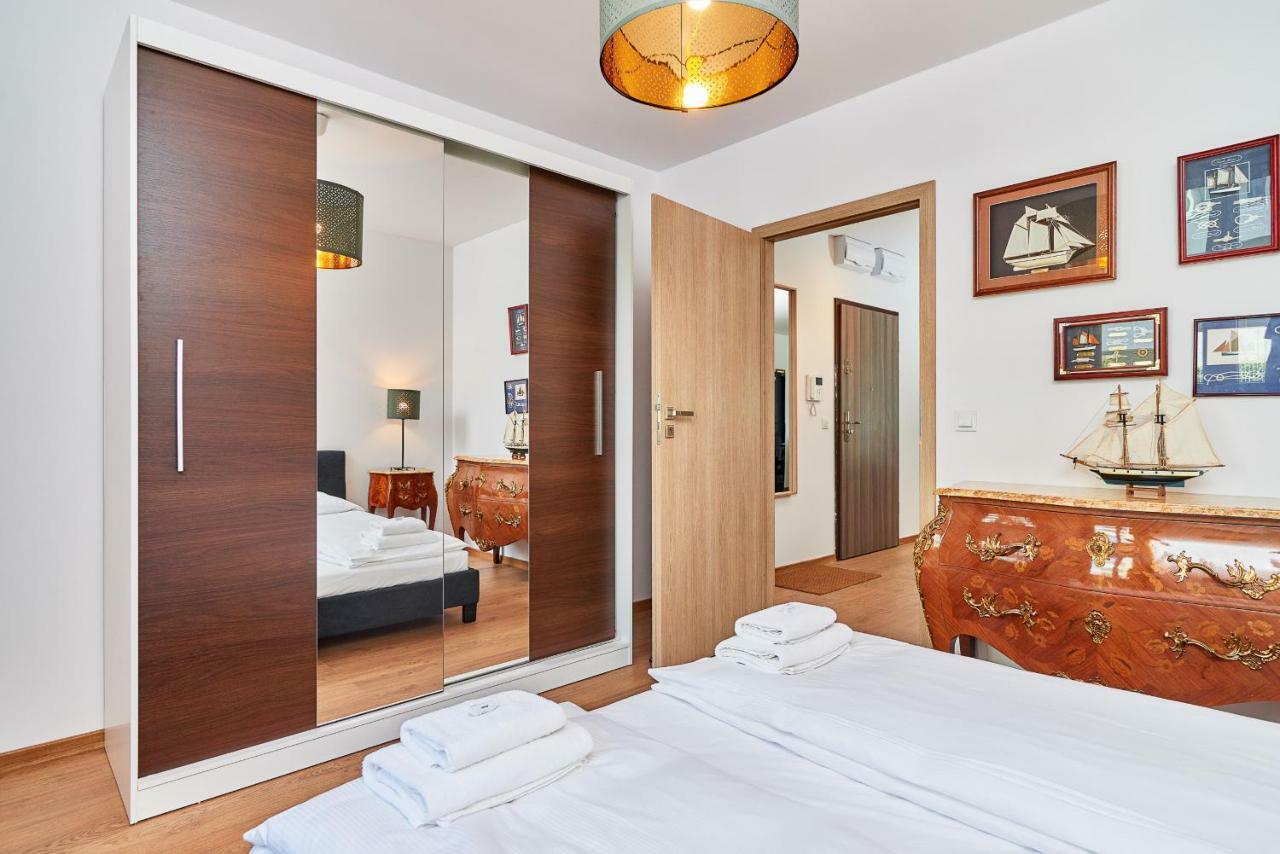 Vintage By Renters