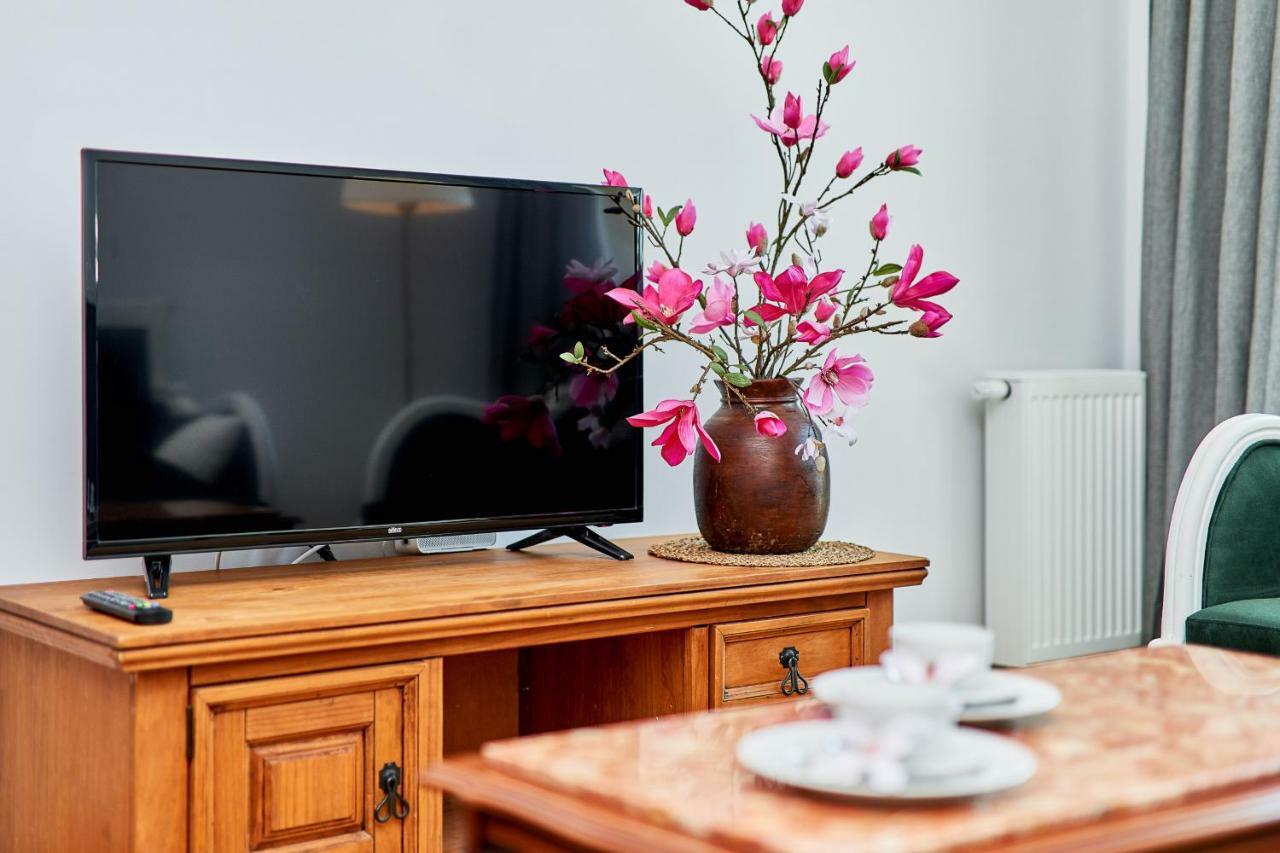 Vintage By Renters Apartament